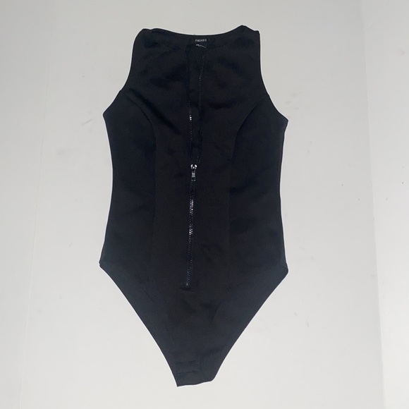 Forever 21 Black Zip Front Scuba Like Bodysuit Size Small - Picture 3 of 10